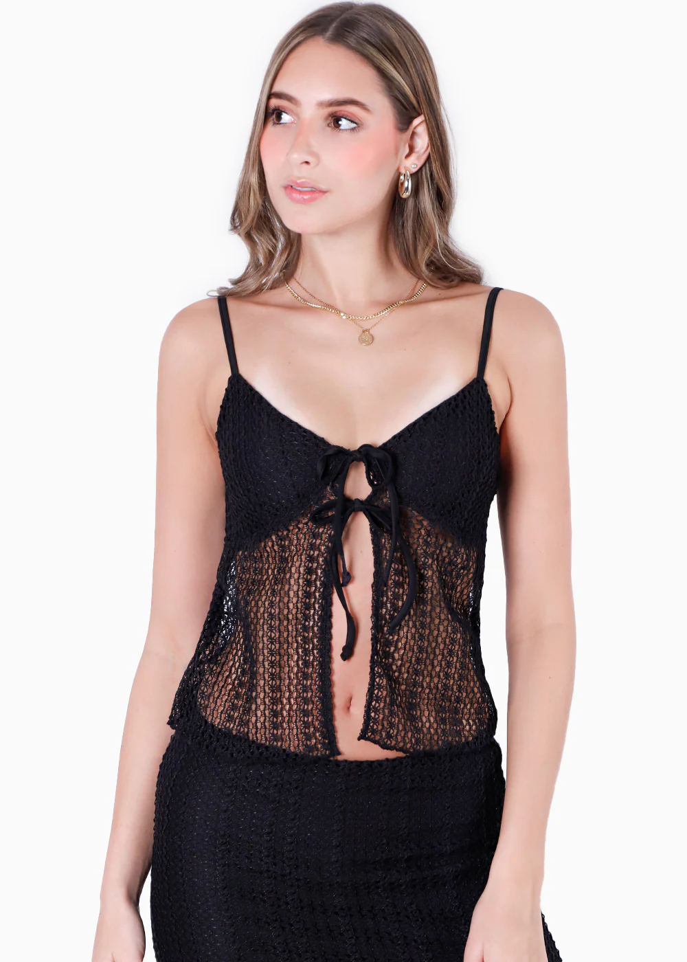 Blusa con anudados en delantero y tela tipo crochet - BLANCA