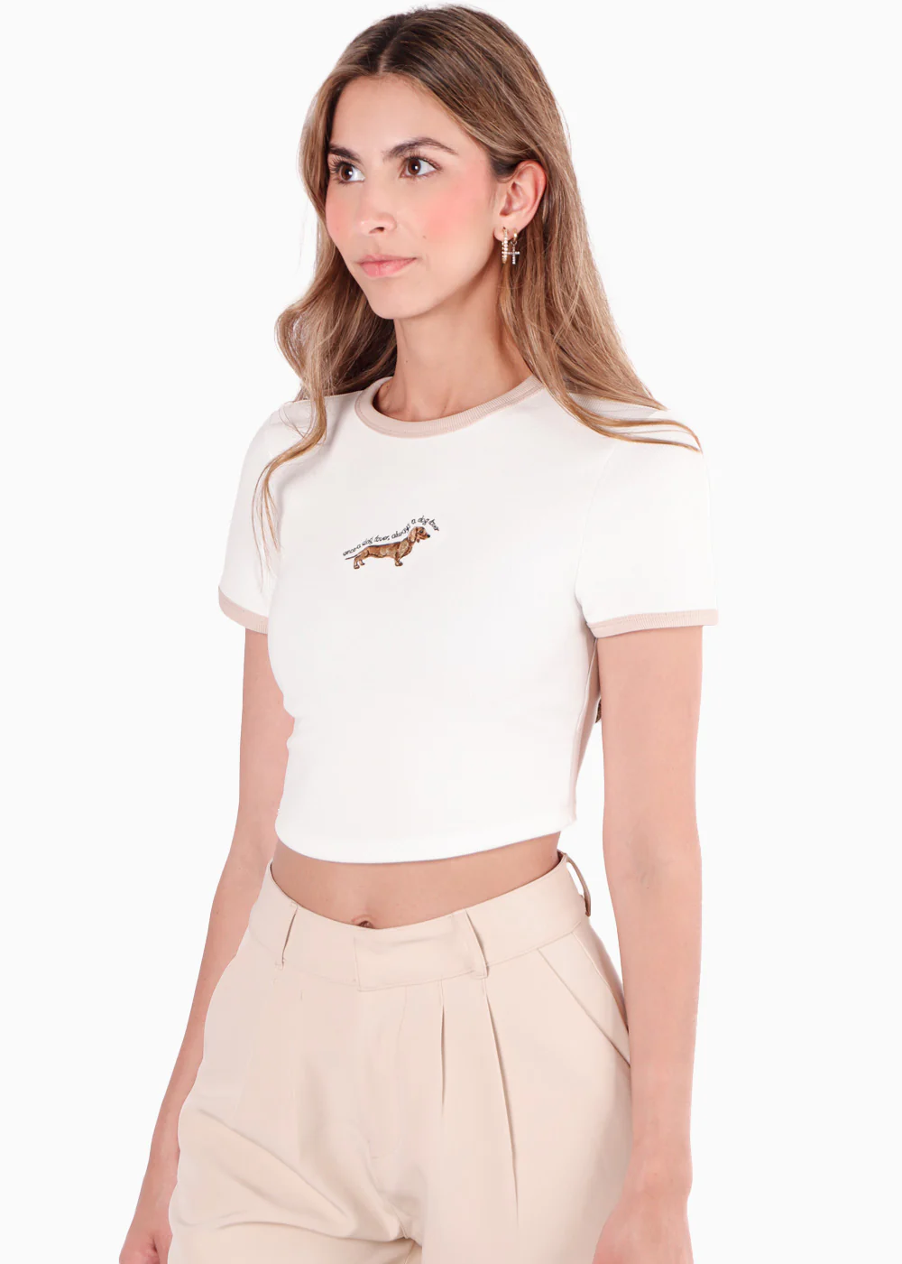 Camiseta en contraste con bordado de perro - VIVRE - Image 3