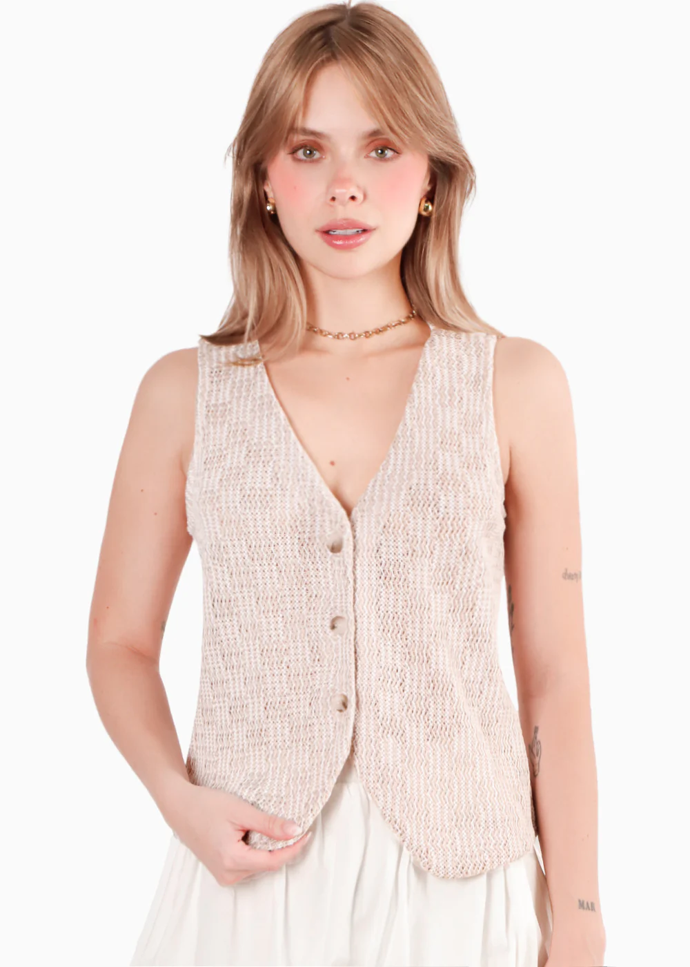 Chaleco tipo sastre con botones y de ojalillo - AMANDA.BEIGE